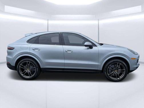 Dolomite Silver Metallic 2021 Porsche Cayenne AWD