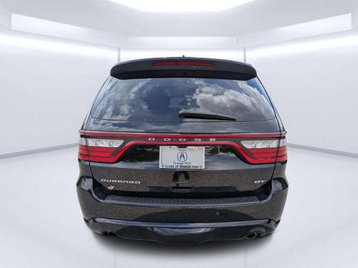DB Black Crystal Clearcoat 2026 Dodge Durango GT