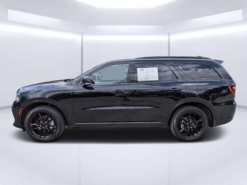 DB Black Crystal Clearcoat 2026 Dodge Durango GT