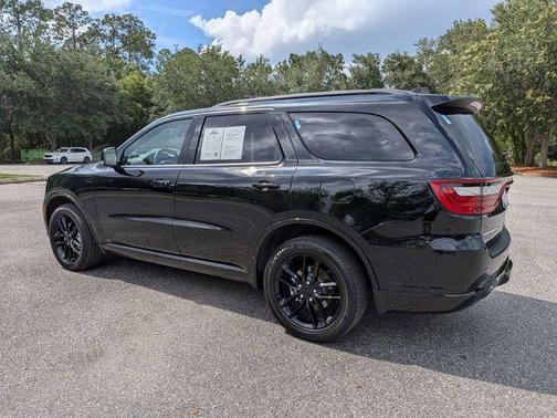 DB Black Crystal Clearcoat 2026 Dodge Durango GT