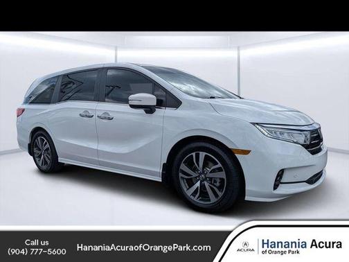 White 2022 Honda Odyssey Touring