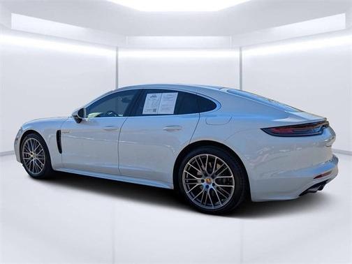 2023 Porsche Panamera 4S