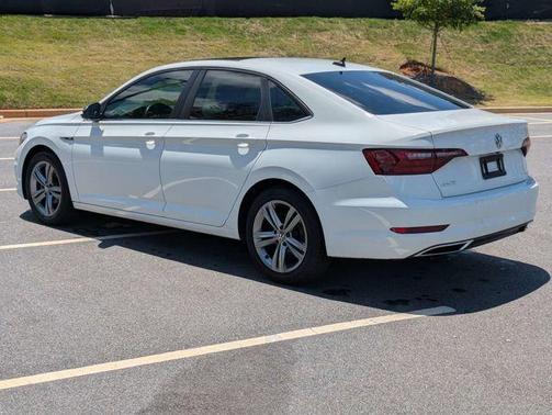 Pure White 2021 Volkswagen Jetta 1.4T R-Line