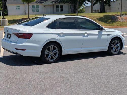 Pure White 2021 Volkswagen Jetta 1.4T R-Line