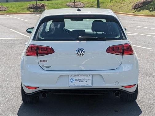 2017 Volkswagen Golf GTI SE 4-Door