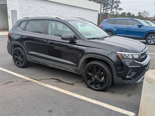 2023 Volkswagen Taos 1.5T SE