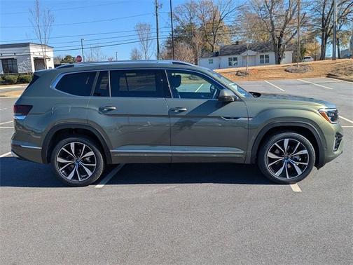 2026 Volkswagen Atlas 2.0T SEL Premium R-Line