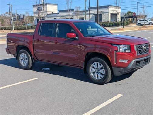 2023 Nissan Frontier SV