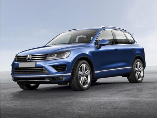 Brown Metallic 2015 Volkswagen Touareg TDI