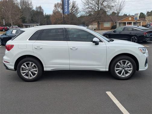2024 Audi Q3 45 S line Premium