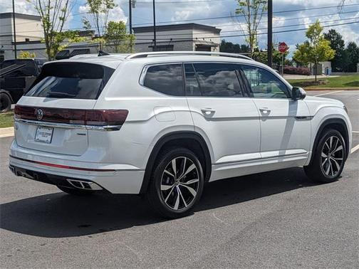 2025 Volkswagen Atlas 2.0T SEL Premium R-Line