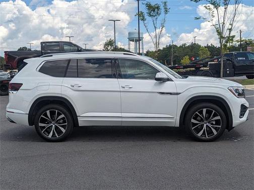 2025 Volkswagen Atlas 2.0T SEL Premium R-Line