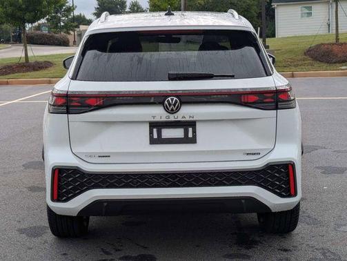Opal White Pearl 2026 Volkswagen Tiguan 2.0T SEL R-Line Turbo
