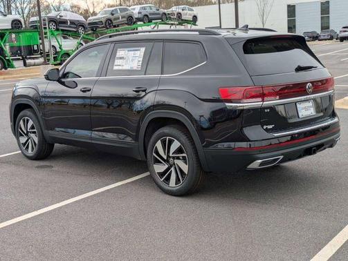 Deep Black Pearl Effect 2026 Volkswagen Atlas 2.0T SE W/TECHNOLOGY