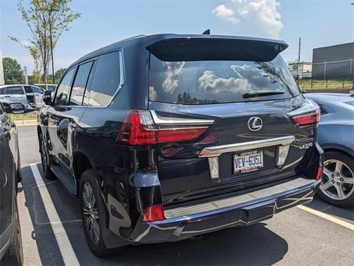 2016 Lexus LX 570 Base