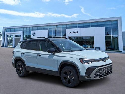 2025 Volkswagen Taos 1.5T SE Black