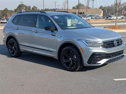2023 Volkswagen Tiguan 2.0T SE R-Line Black