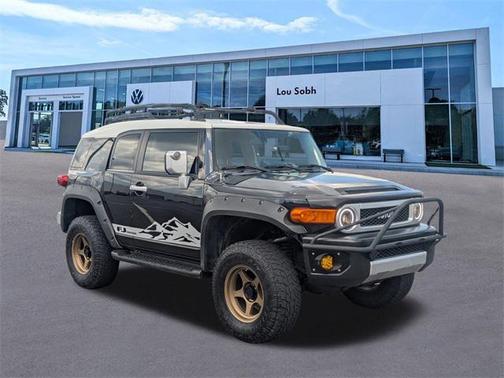 2014 Toyota FJ Cruiser Base