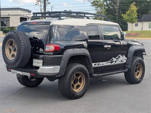 2014 Toyota FJ Cruiser Base