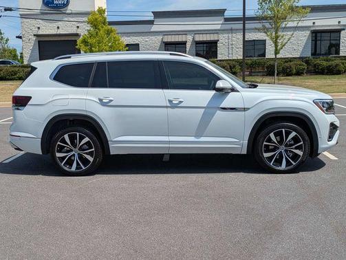 Opal White Pearl 2026 Volkswagen Atlas 2.0T SEL Premium R-Line