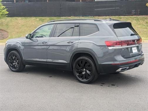 2025 Volkswagen Atlas 2.0T SE
