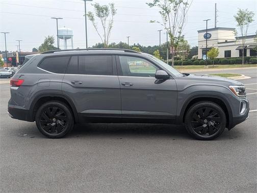 2025 Volkswagen Atlas 2.0T SE