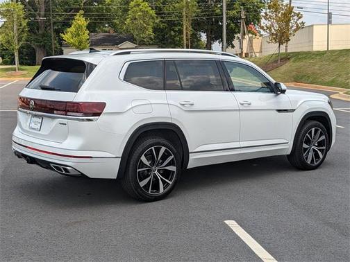 2025 Volkswagen Atlas 2.0T SEL Premium R-Line