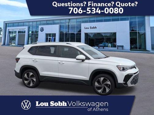 Pure White 2025 Volkswagen Taos 1.5T SE