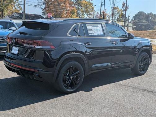 2026 Volkswagen Atlas Cross Sport 2.0T SEL R-Line Black