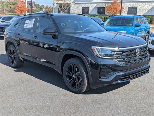 2026 Volkswagen Atlas Cross Sport 2.0T SEL R-Line Black