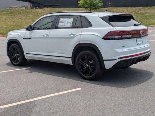 Opal White Pearl 2026 Volkswagen Atlas Cross Sport 2.0T SEL R-Line Black