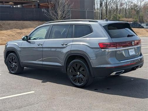 2025 Volkswagen Atlas 2.0T SE