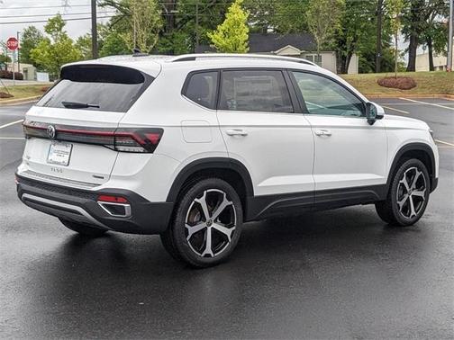 2025 Volkswagen Taos 1.5T SEL