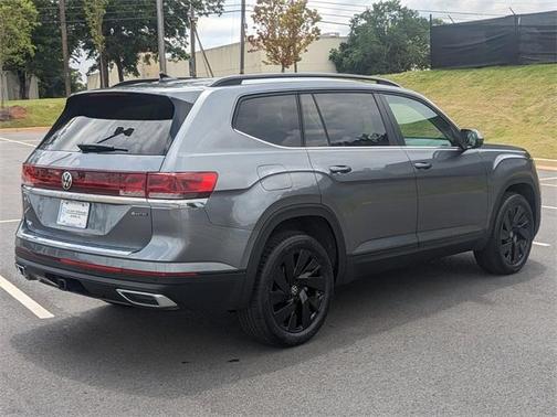 2025 Volkswagen Atlas 2.0T SE