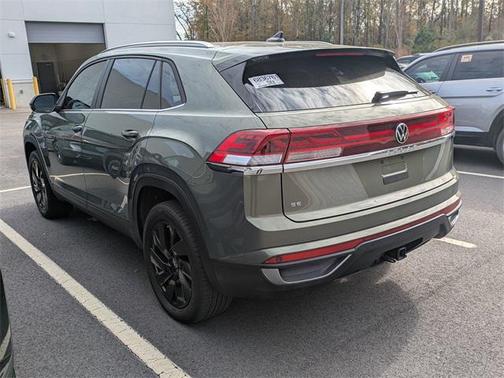 2025 Volkswagen Atlas Cross Sport 2.0T SE w/Technology
