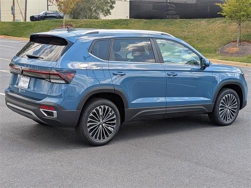 2025 Volkswagen Taos 1.5T SE