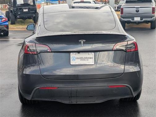 2025 Tesla Model Y Performance