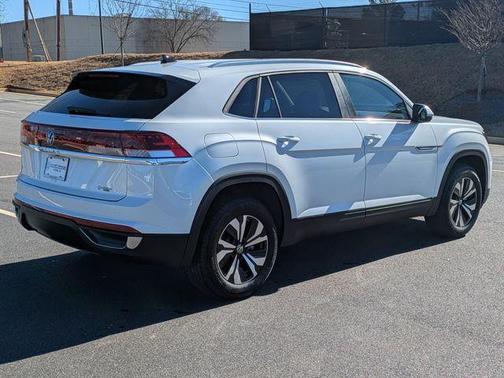 2026 Volkswagen Atlas Cross Sport 2.0T SE