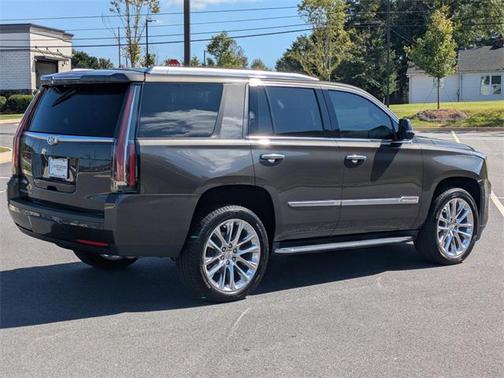 2020 Cadillac Escalade Luxury