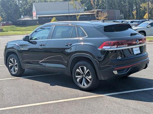 2025 Volkswagen Atlas Cross Sport 2.0T SE