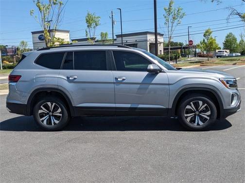2025 Volkswagen Atlas 2.0T SE