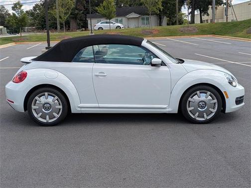 2016 Volkswagen Beetle 1.8T SEL