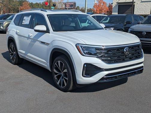 Opal White Pearl 2026 Volkswagen Atlas 2.0T SEL Premium R-Line