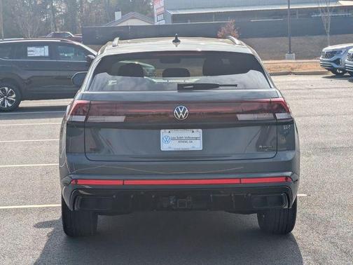 2026 Volkswagen Atlas Cross Sport 2.0T SEL R-Line Black