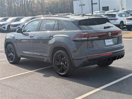 2026 Volkswagen Atlas Cross Sport 2.0T SEL R-Line Black