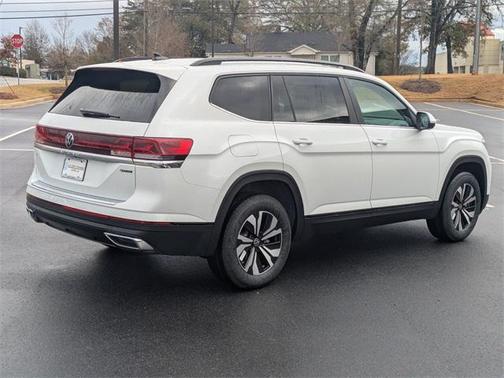 2026 Volkswagen Atlas 2.0T SE