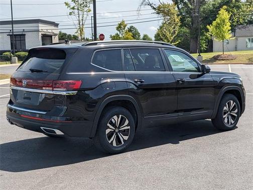 2025 Volkswagen Atlas 2.0T SE