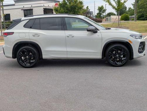 Sandstone 2026 Volkswagen Tiguan 2.0T SE R-Line Black