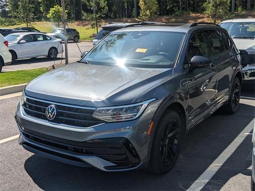 2023 Volkswagen Tiguan 2.0T SE R-Line Black