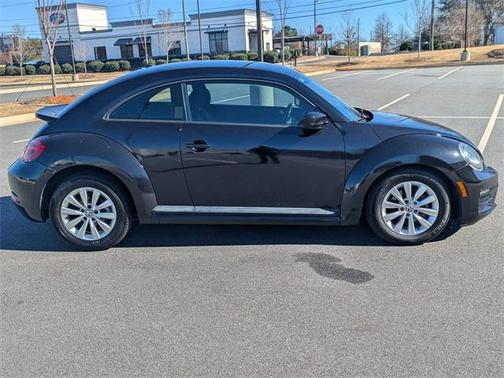 2017 Volkswagen Beetle 1.8T S